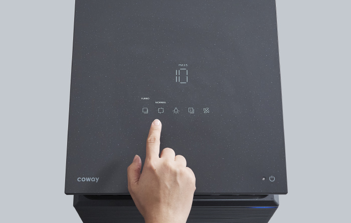 Zero pressure touch panel